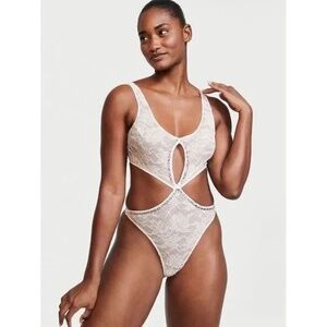 Victoria's Secret VERY SEXY Lace Cutout Shine Teddy White 45561